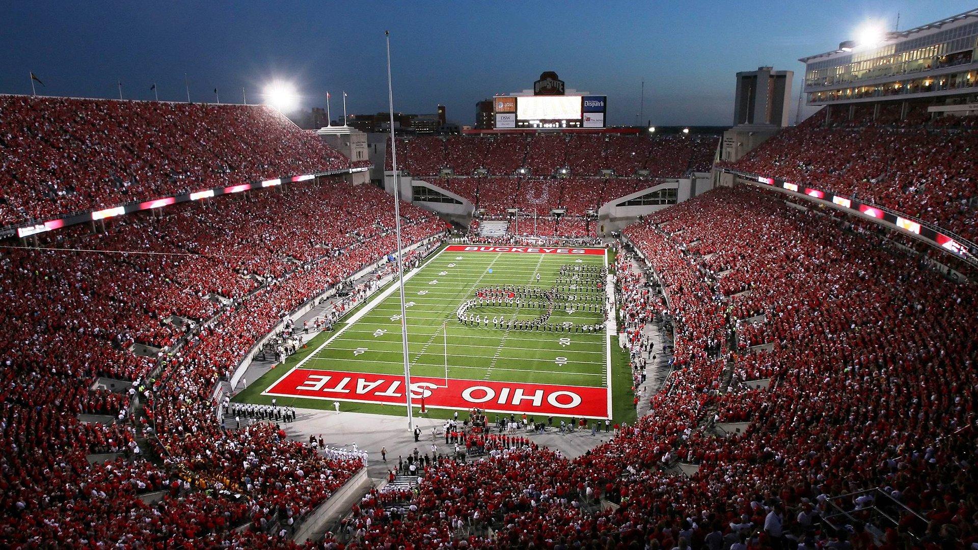 施泰纳断言维斯塔潘能超越赛车局限 避免维特尔式滑坡